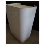 LITTLE METAL CABINET