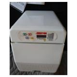 BREAD MACHINE W/COOKBOOK