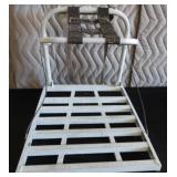 DEER HUNTER TREE STAND