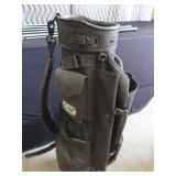 SET OF GOLF CLUBS