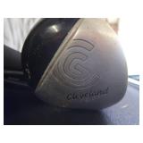 SET OF GOLF CLUBS