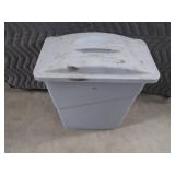 RUBBERMAID COMMERCIAL CAN WITH LID