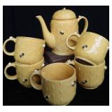ADORABLE HONEY BEE COFFEE / TEA SET