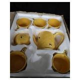 ADORABLE HONEY BEE COFFEE / TEA SET