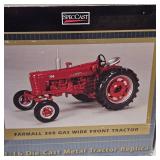 1/16 International 300 Spec Cast Tractor