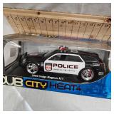 1:18 Police 2006 Dodge Magnum RT