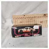 1:24 Hooter