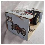 1:16 Ford 8N Tractor