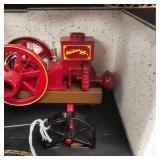 1:8 John Deere Waterloo Boy 2HP Engine