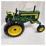 1:!6 John Deere 720 Wide Front Tractor