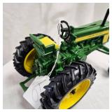 1:!6 John Deere 720 Wide Front Tractor