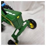 1:!6 John Deere 720 Wide Front Tractor