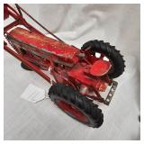 Vintage Farmall 460 w/Loader