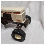 1:16 Agri Power 9000 Tractor