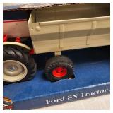 1/16 Ford 8N Tractor and Wagon