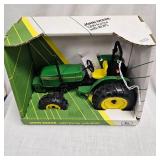 1/16 John Deere 5200