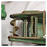 Vintage John Deere Spreaders(2)
