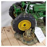 John Deere Tractor Lamp, Works