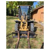 1999 CAT 902 Wheel Loader with bucket and  Fork Attachment