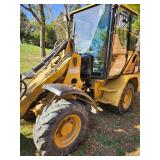 1999 CAT 902 Wheel Loader with bucket and  Fork Attachment
