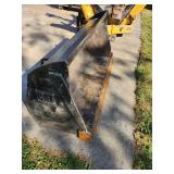 1999 CAT 902 Wheel Loader with bucket and  Fork Attachment