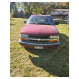2000 Chevrolet S-10 Extended Cab Pickup Truck