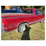 2000 Chevrolet S-10 Extended Cab Pickup Truck