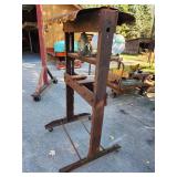Heavy-Duty Manual Shop Press with Bottle Jack