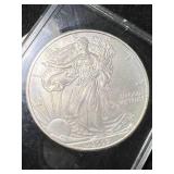 2009 AMERICAN SILVER EAGLE 1 TROY OZ .999 FINE SILVER IN CASE