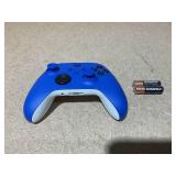 Microsoft - Xbox Core Wireless Controller Video Game QAU-00002 Model # 1914 - Shock Blue