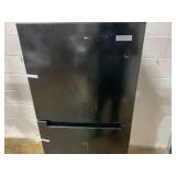 Vissani 10.1 cu. ft. Top Freezer Refrigerator in Black
