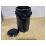 Insulated Beverage Dispenser, 12L/3.2gallon 304 thickened food-grade stainless steel Hot Drink Dispenser, Hot&Cold water urn with thermometer faucet for hot tea&coffee, cold milk, water, juice(Black)