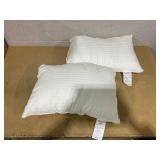 Set of 2 Beckham Hotel Collection Bed Pillows Standard/Queen Size Set of 2 - Original Down Alternative Pillow for Sleeping - Bedding for Back, Stomach or Side Sleepers