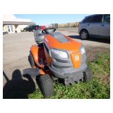 Husqvarna YTH 22V42 Riding Lawn Mower