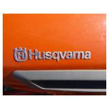 Husqvarna YTH 22V42 Riding Lawn Mower