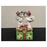 Dreamsicles Mistletoe Kiss Angel Trinket Box by Cast Art 1999