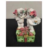 Dreamsicles Mistletoe Kiss Angel Trinket Box by Cast Art 1999