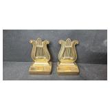 Book and Bookend Lot: Decorative Scroll Saw Patterns, Art Books, and Lyre Brass Bookends