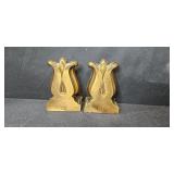 Book and Bookend Lot: Decorative Scroll Saw Patterns, Art Books, and Lyre Brass Bookends