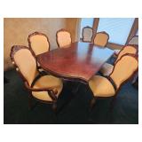 Stunning Jacobean Ornate Molding Dining Table & Bernhardt Set of Dining Chairs
