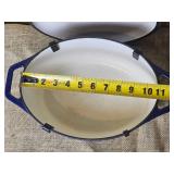 Vintage Color Cast Enamel 11 Dutch Oven