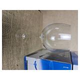 16 Count Balloon Wine Glasses