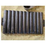 Amazing Vintage Cast-Iron Bakeware Collection - Including Griswold - (4)