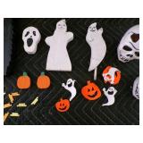 Lot of 19 tabletop Decorations for Halloween