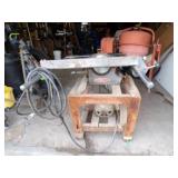 Delta 10" Table Saw With Dado Set