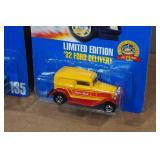 *2* Hot Wheels - 