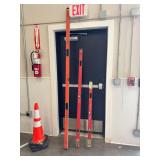 Three Levels 48, 72, and 96 Inches in Good Condition