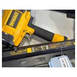 Dewalt D51825 Clipped Head Framing Nailer