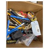 Hand Tools and Accessories in Mixed Materials