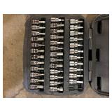 Husky 3/8 in. Drive Master Bit Socket Set (37-Piece)  Customer Returns See Pictures